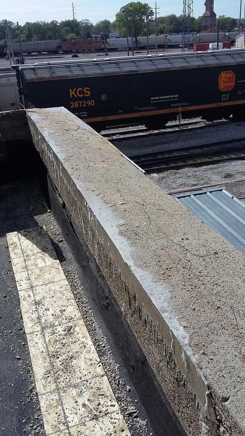 Seamless polyurea coating on a grain silo roof in Arkansas